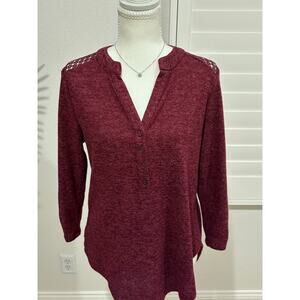 Knit top, burgundy No Boundaries  criss cross Size M